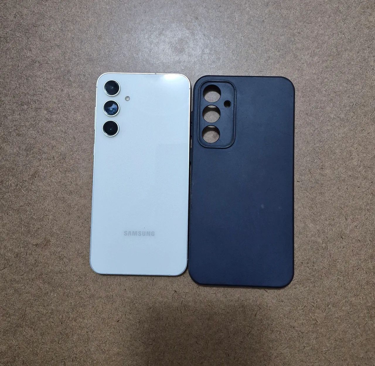 Celular Samsung S23 FE 256GB (Usado) - Foto 3