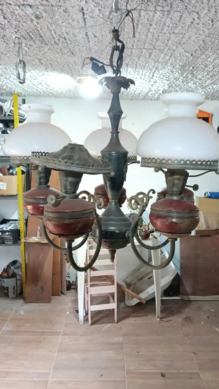 Lustre colonial em cobre