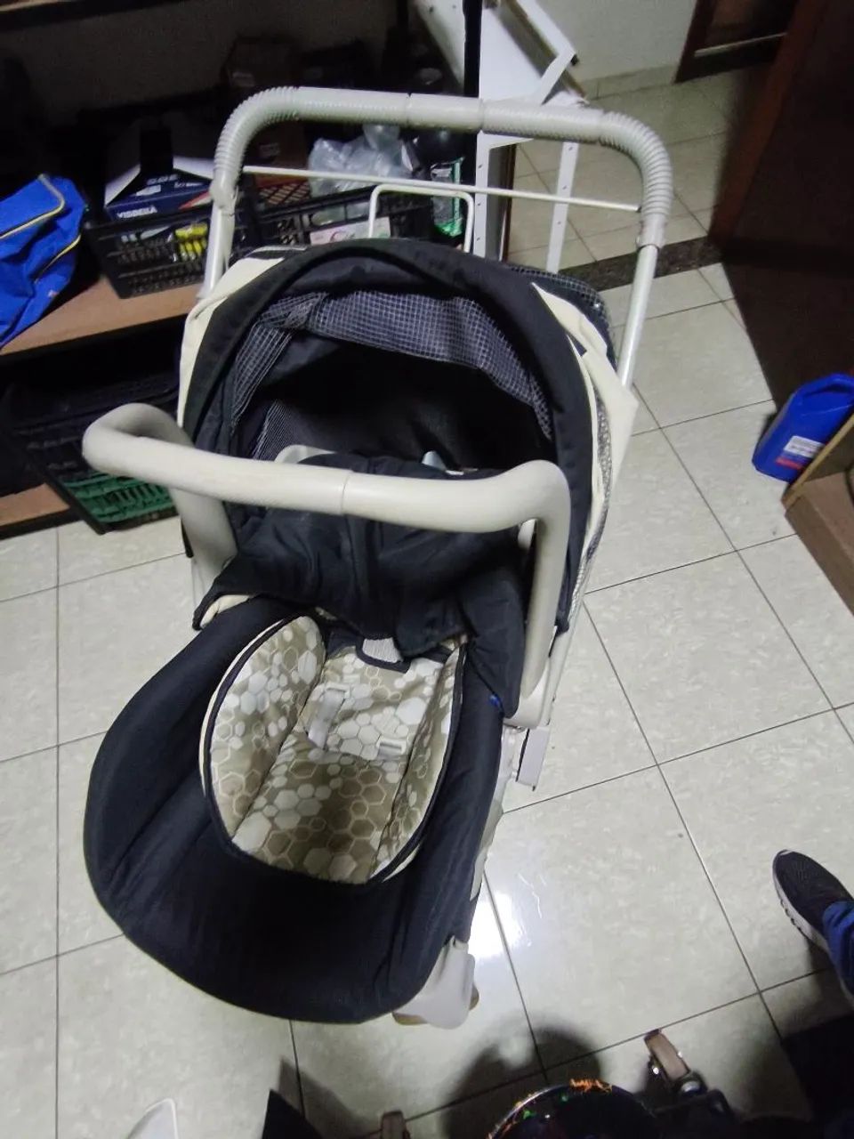 Carrinho de bebê, bebê conforto e cadeirinha de papa - Foto 3