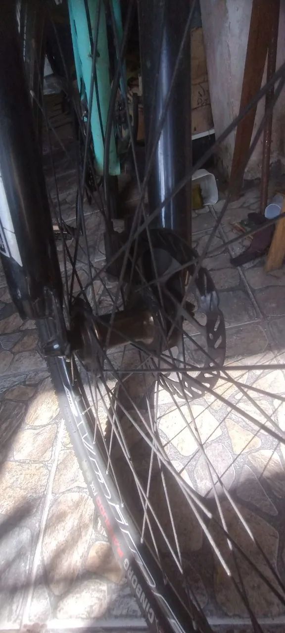 Bicicleta usada aro 29 em bom estado  - Foto 4
