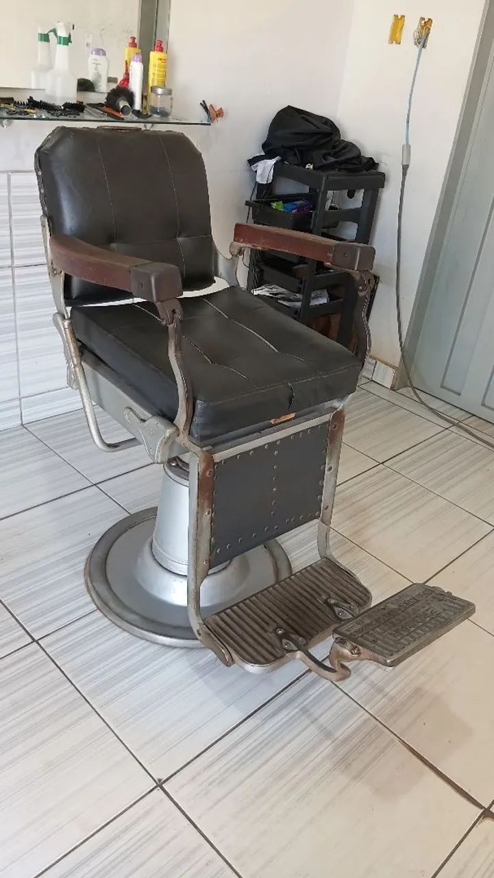 Cadeira  para barbeiro  retro - Foto 3