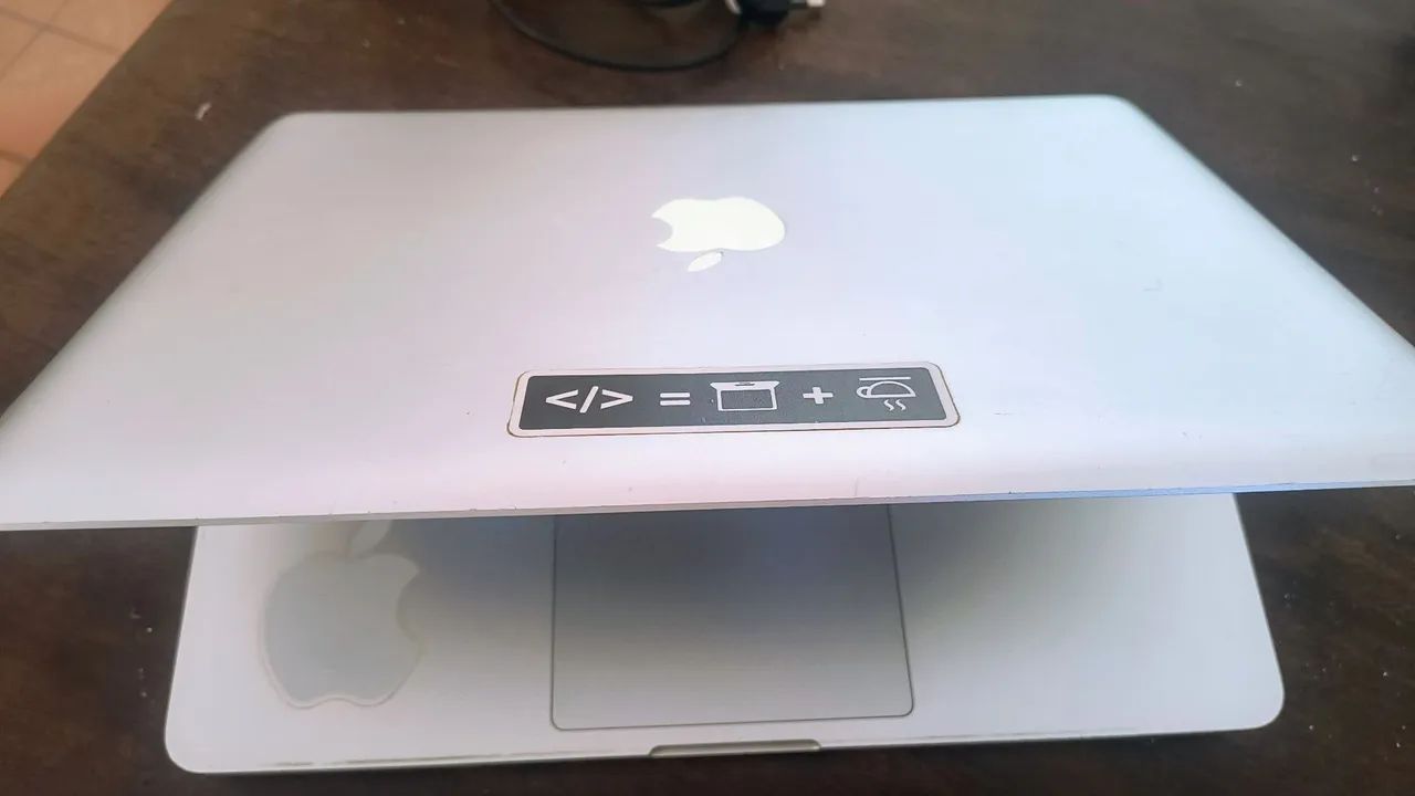 MacBook pro i7 2011 - Foto 3