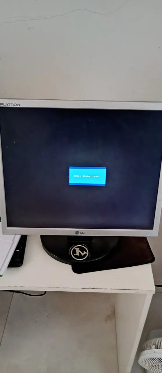 Monitor LG 18 polegadas