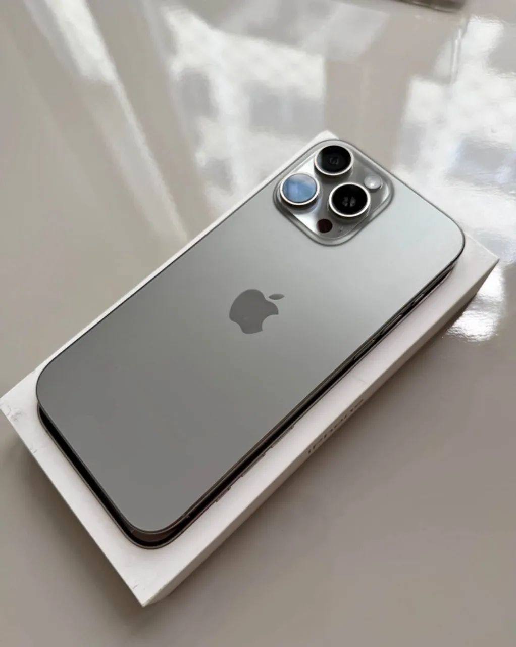 VENDO IPHONE 16 PRO MAX 256 92%