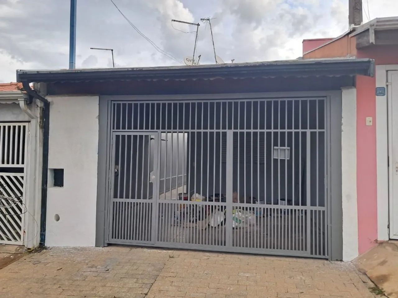 Casa Ampla com 3 Dormitórios na Morada do Sol