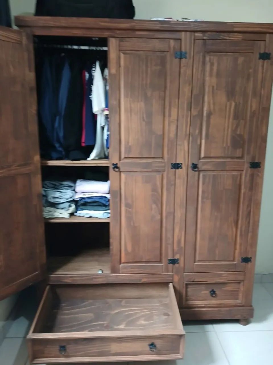 Guarda roupa de casal de madeira  - Foto 5