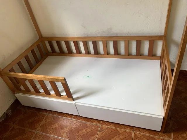Cama Infantil em MDF e madeira. - Foto 2