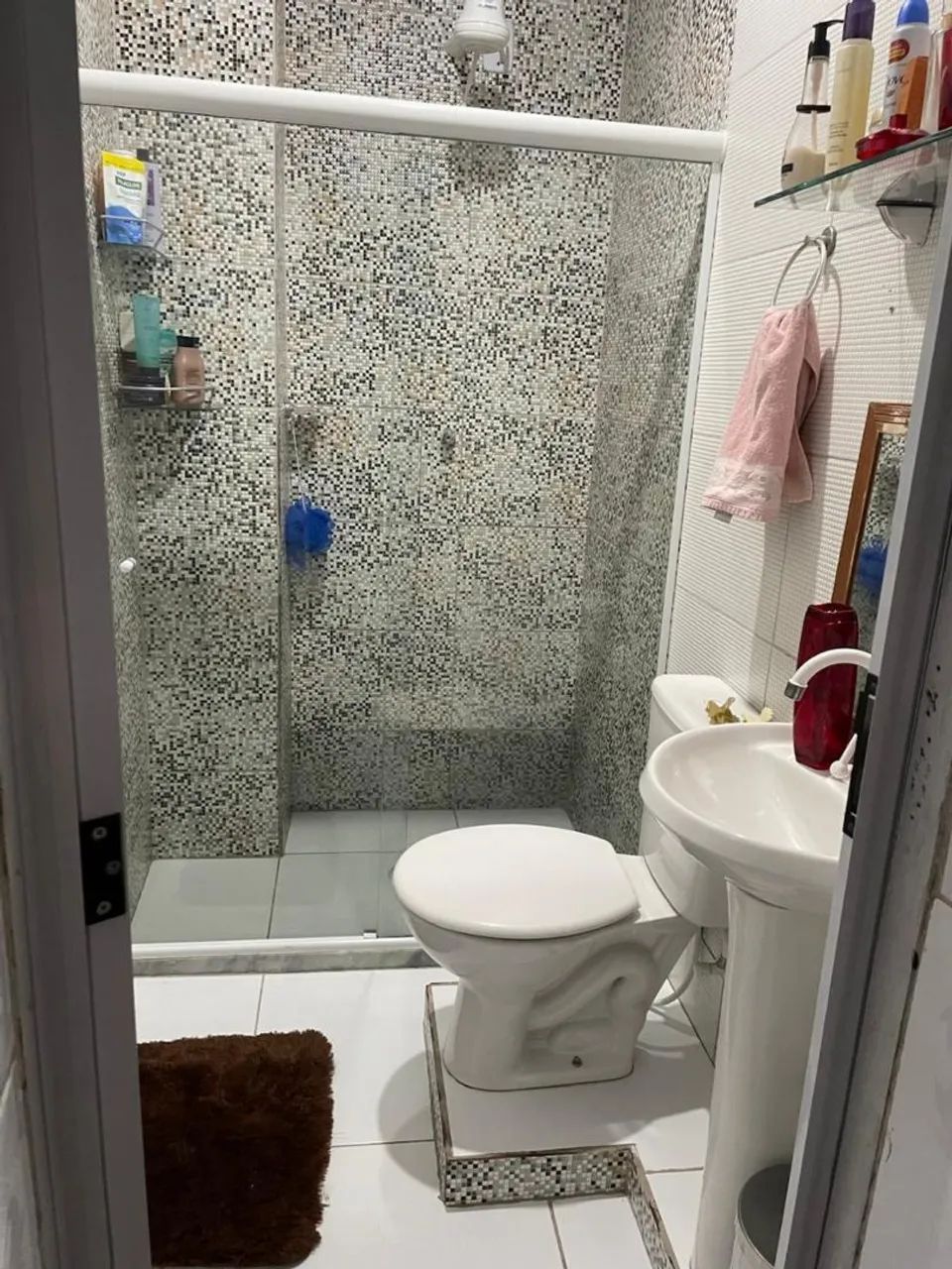 Alugo quarto para moça  - Foto 5