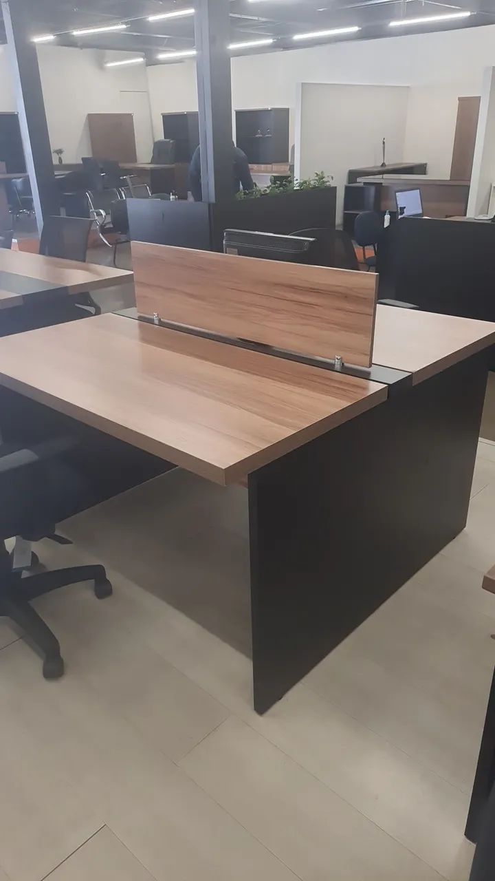 Mesa de escritório 
