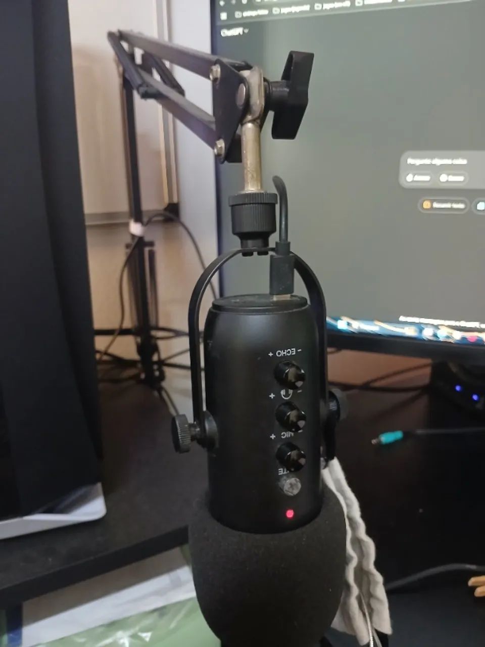 Microfone Zealsound USB com Braço Articulado - Impecável!