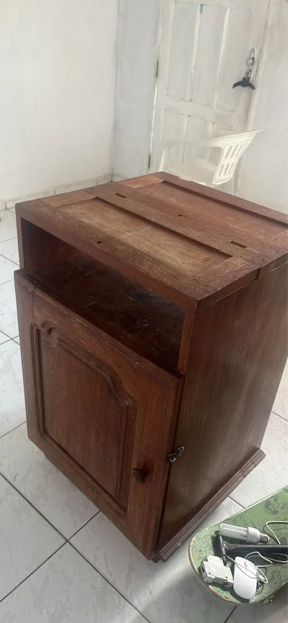 Cômoda de madeira boa 