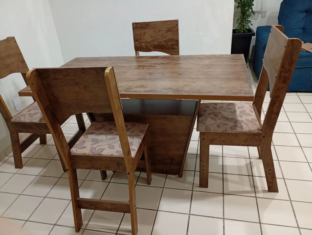 Conjunto mesa e madeira + 4 cadeiras - Foto 2