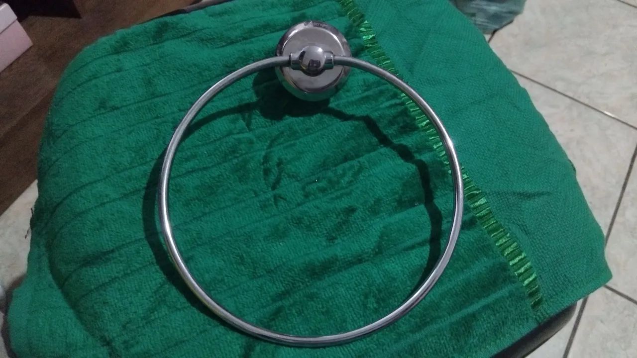 Vendo kit porta toalhas  - Foto 6