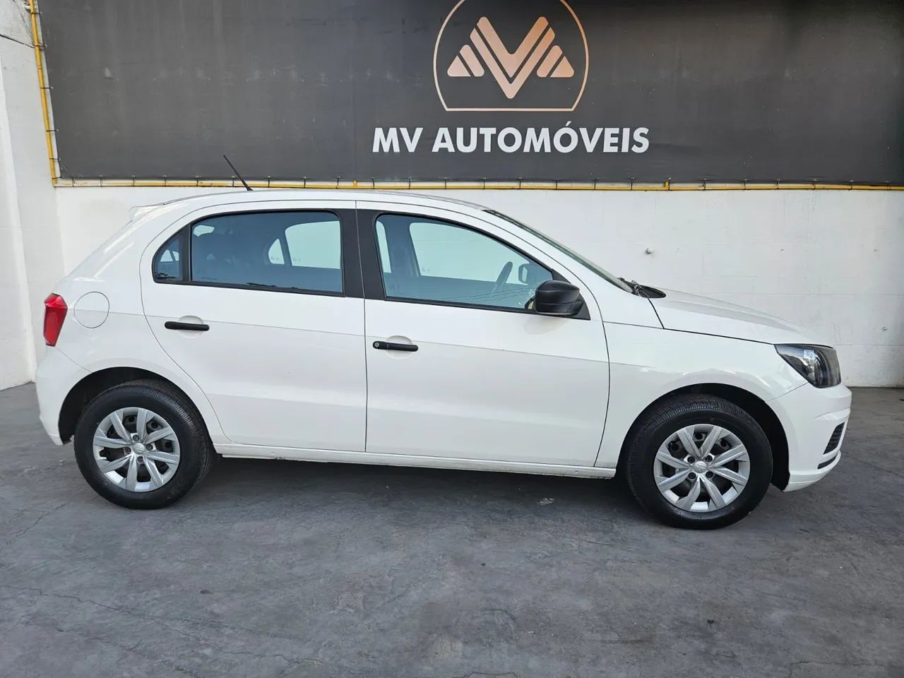 Volkswagen Gol 2022 photo 2