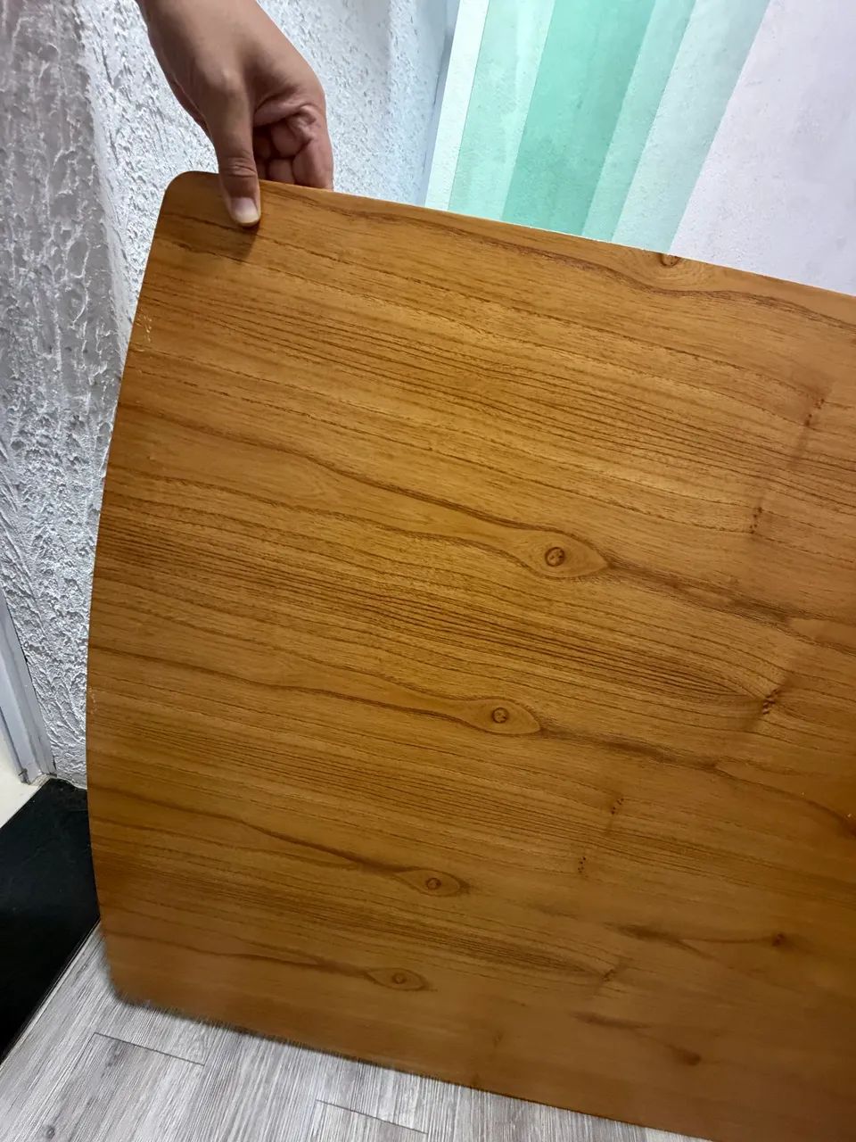 Mesa de jantar 1,80 por 0,90 - Foto 2