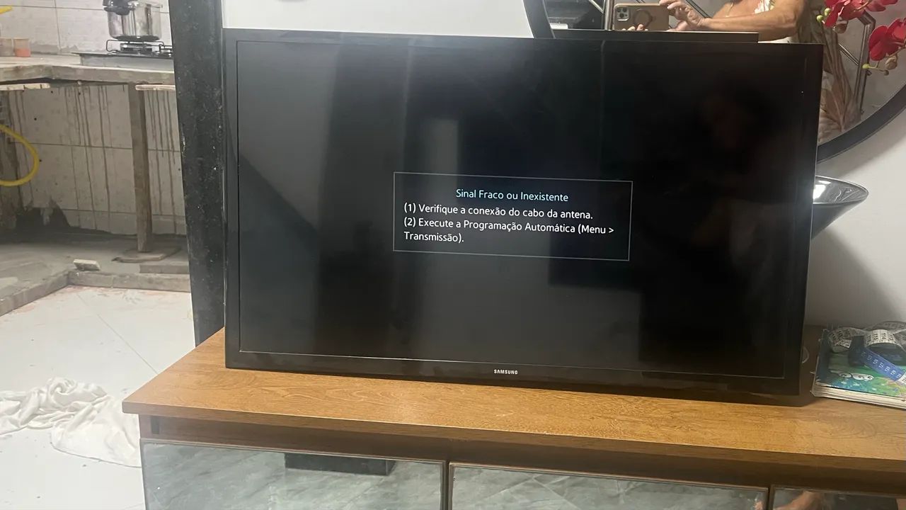 Vende-se uma smart TV 32 polegadas Samsung - Foto 4