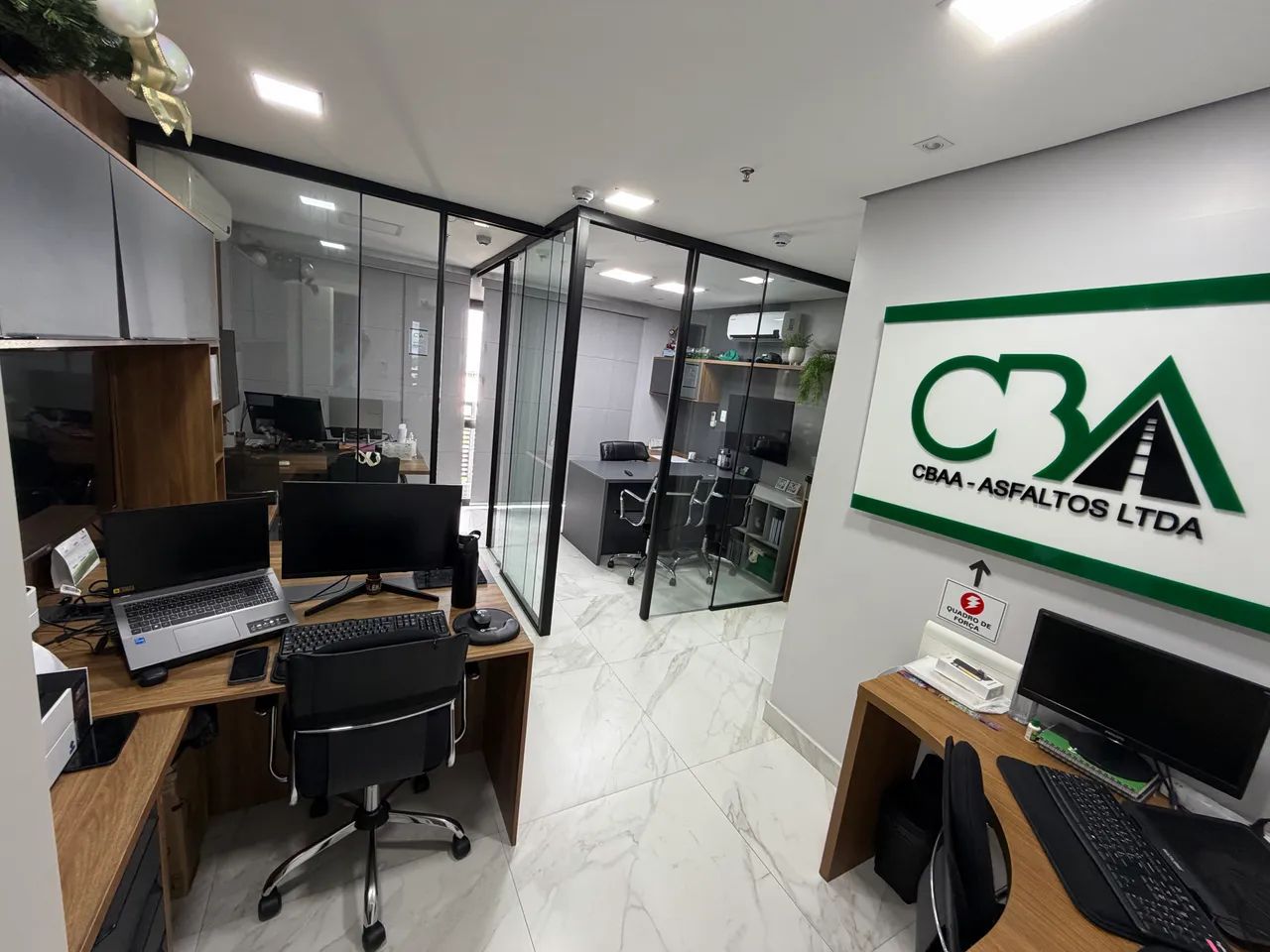 Vendo excelente escritório totalmente mobiliado, pronto para sua empresa prosperar! - Foto 4