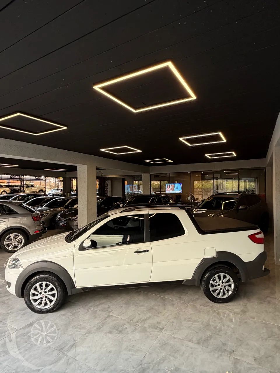 Fiat Strada Trekking 1.6 16V Flex CD 2015 - Foto 4