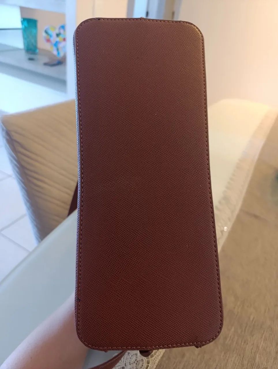 Bolsa Santa Lolla em perfeito estado, com alça transversal  - Foto 4