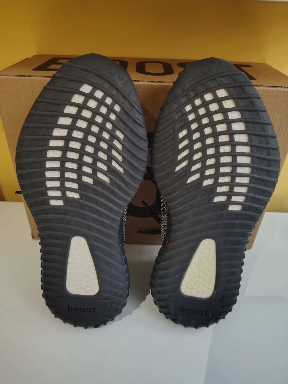 Tênis Yeezy boost 350 yecheil - Foto 5