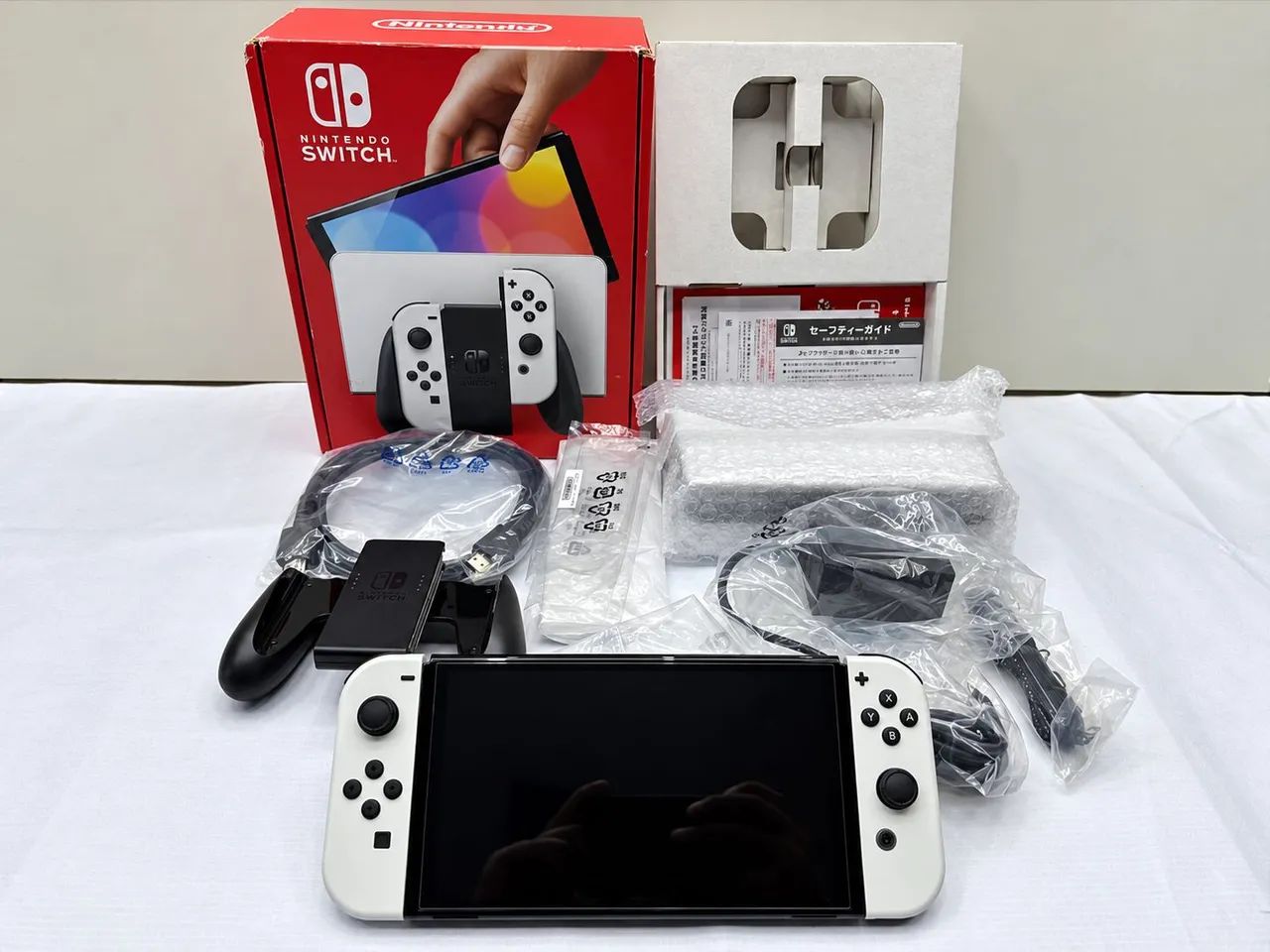 Nintendo Switch OLED - Branco  - Foto 3