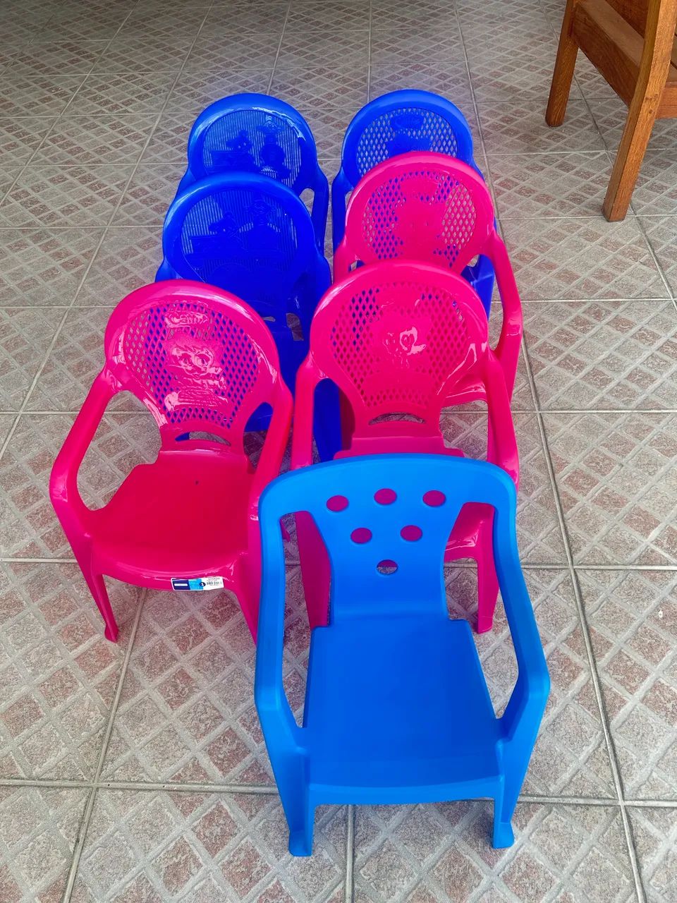Cadeira infantil (em azul e rosa) - Foto 2
