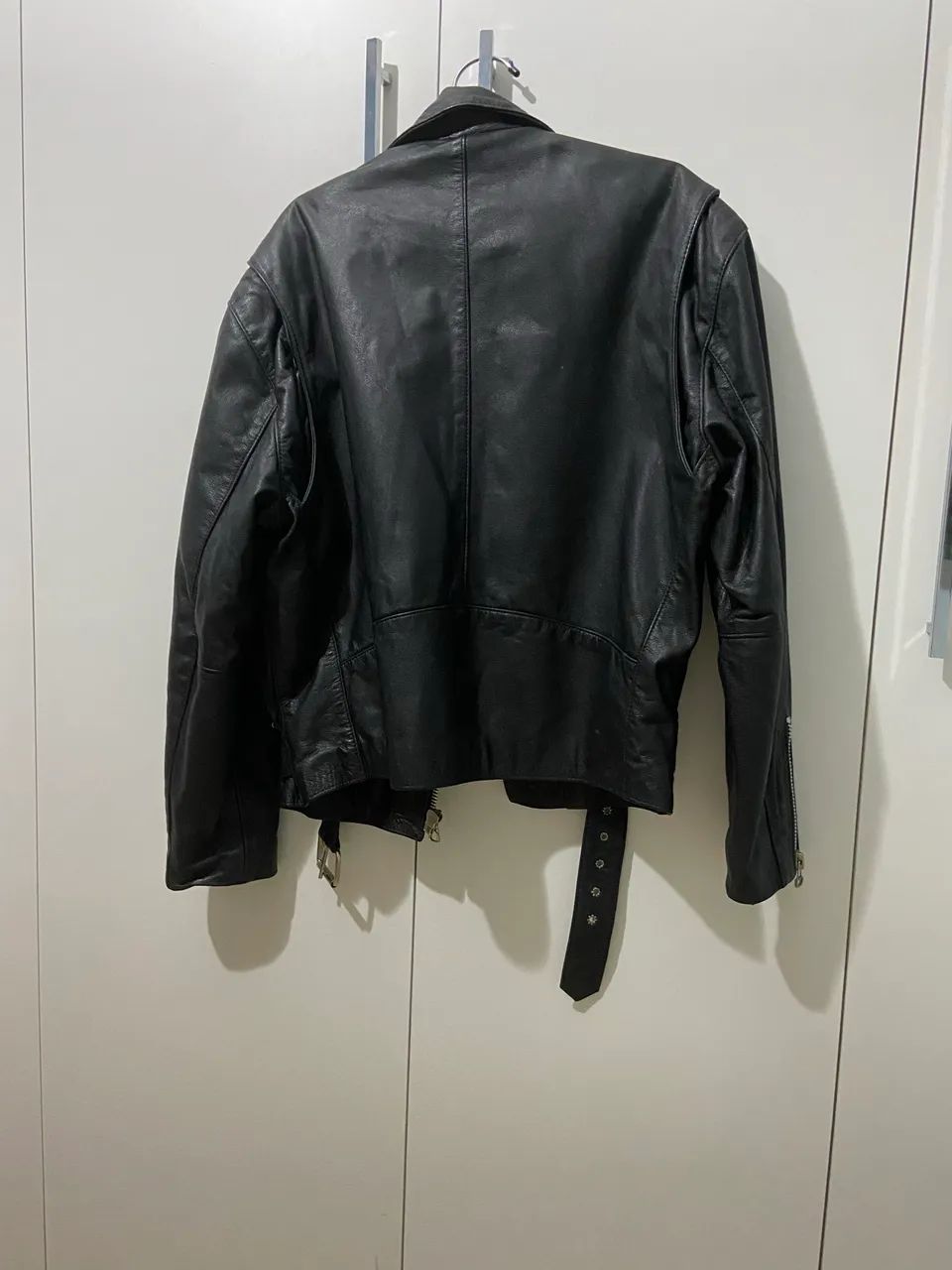JAQUETA DE COURO CLÁSSICA MOTOQUEIRO - Foto 2