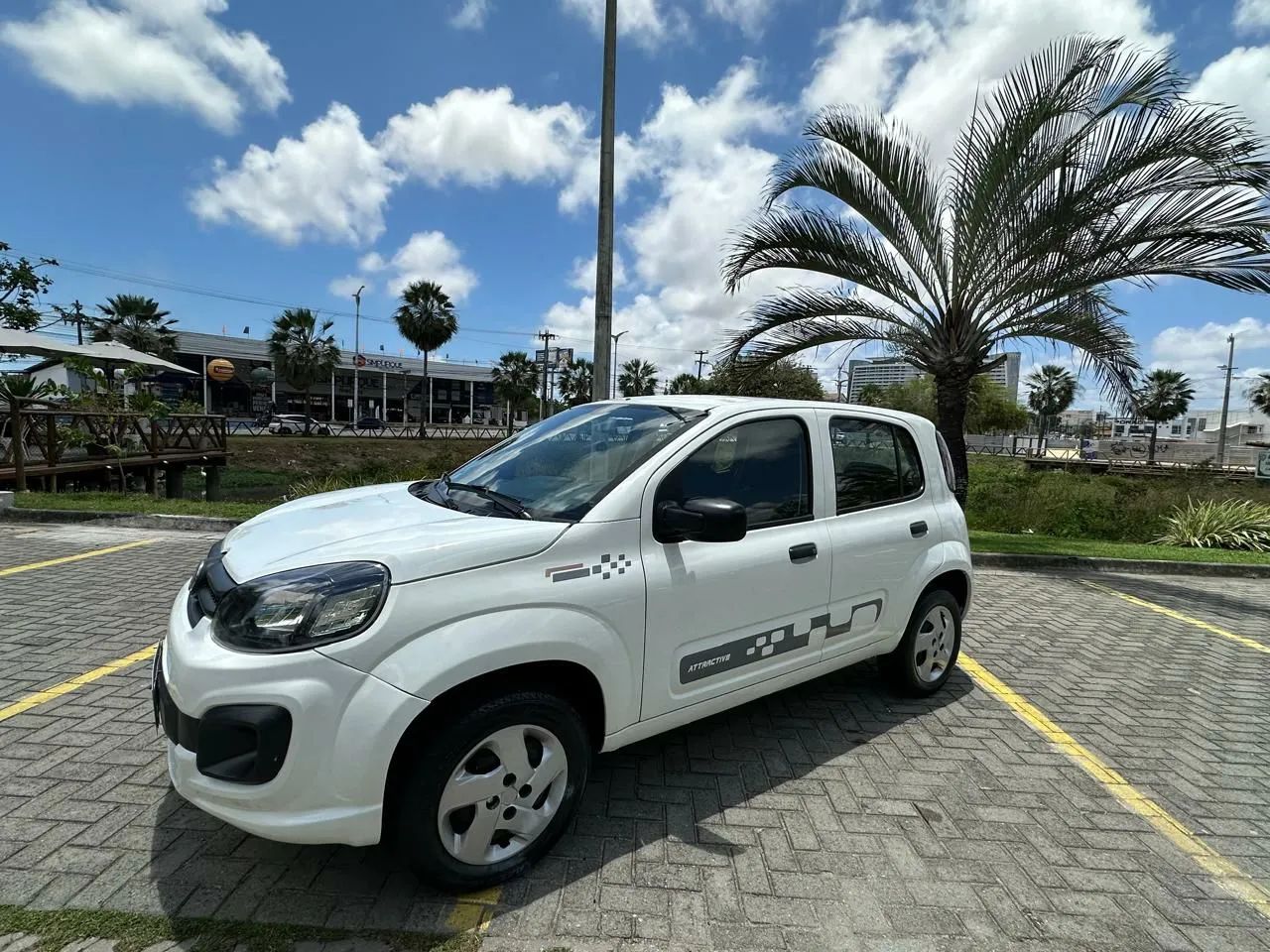 Fiat Uno DRIVE 1.0 FLEX 6V 5P 2018