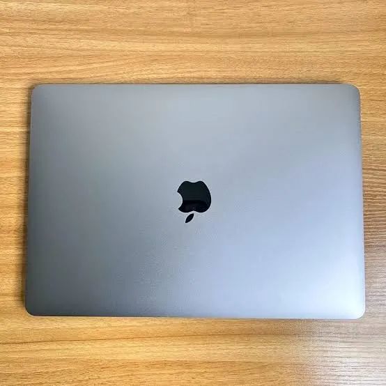 MacBook Pro 13 2018 i7 16GB 512GB - touch bar nao funciona - R