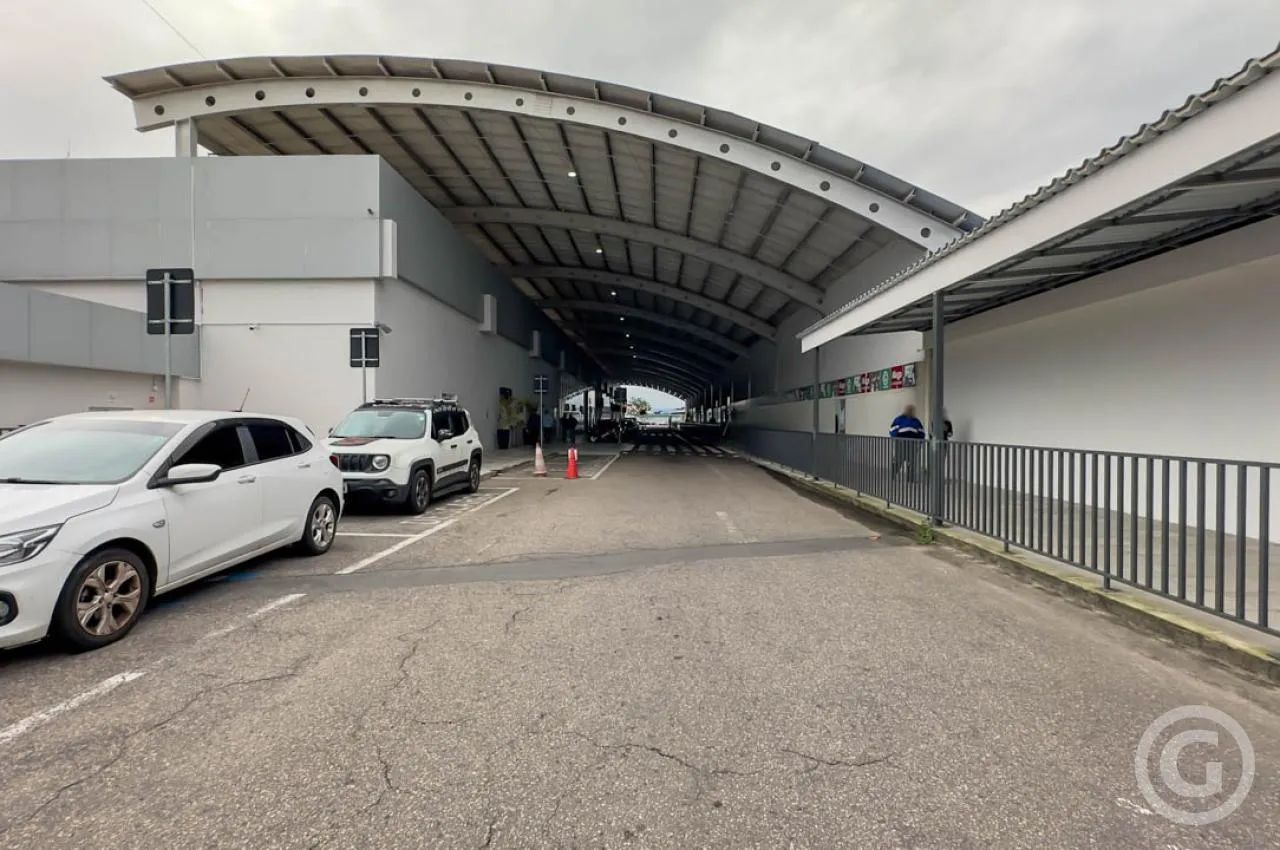 Loja ideal para negócios em expansão no Complexo Comercial Carianos, Florianópolis - Foto 4
