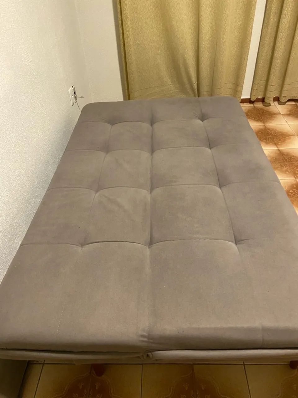 Sofá cama 3 lugares semi novo - Foto 2