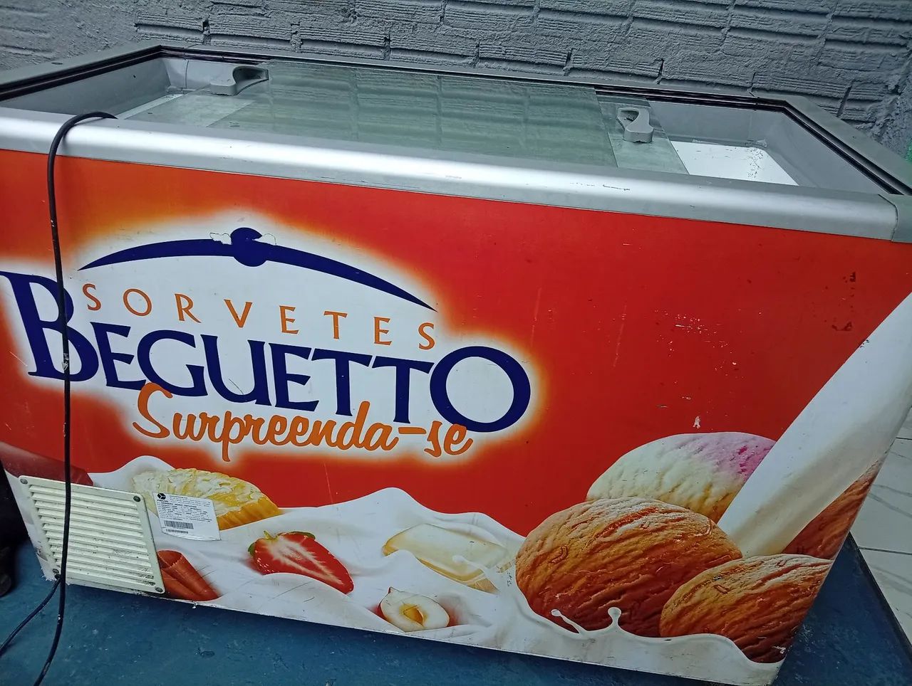 Vendo maquinários e móveis de padaria  - Foto 2