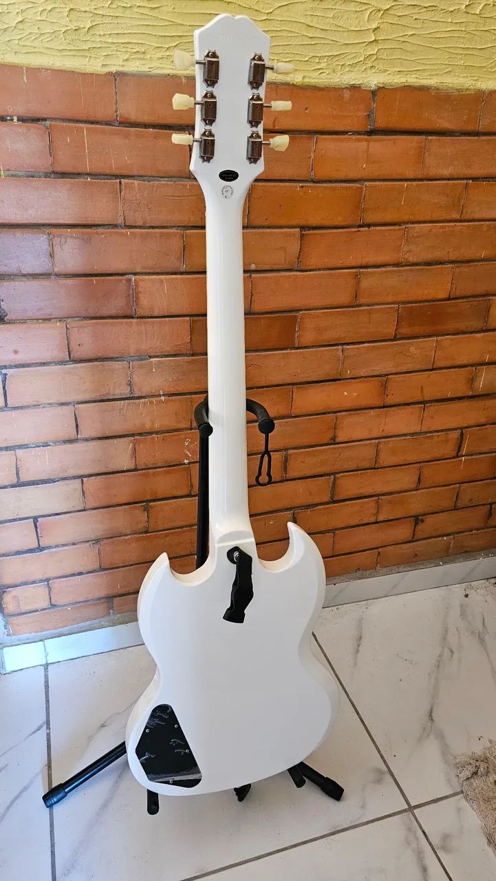 Guitarra Epiphone SG Standard - Foto 4