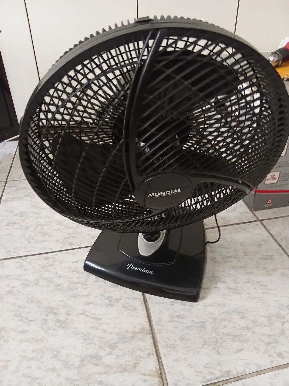Ventilador mondial em  plena funcionalidade 