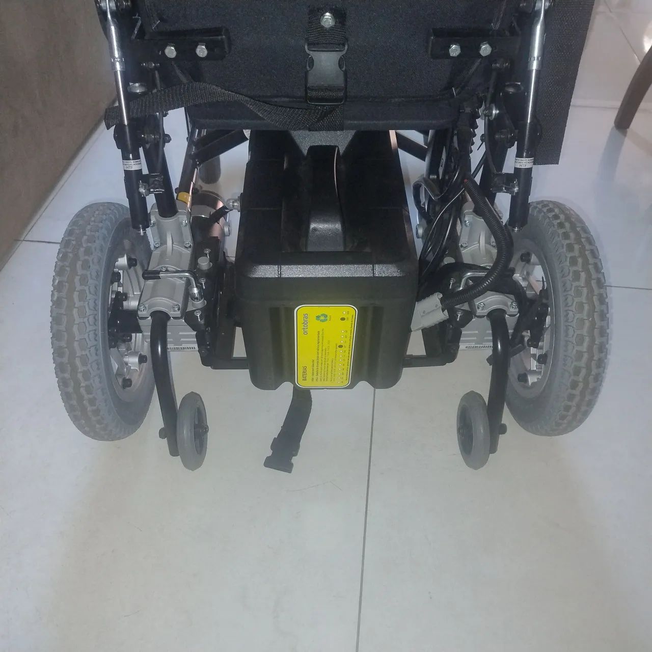 Cadeira de Rodas Motorizada Ortobras E3 - Foto 5
