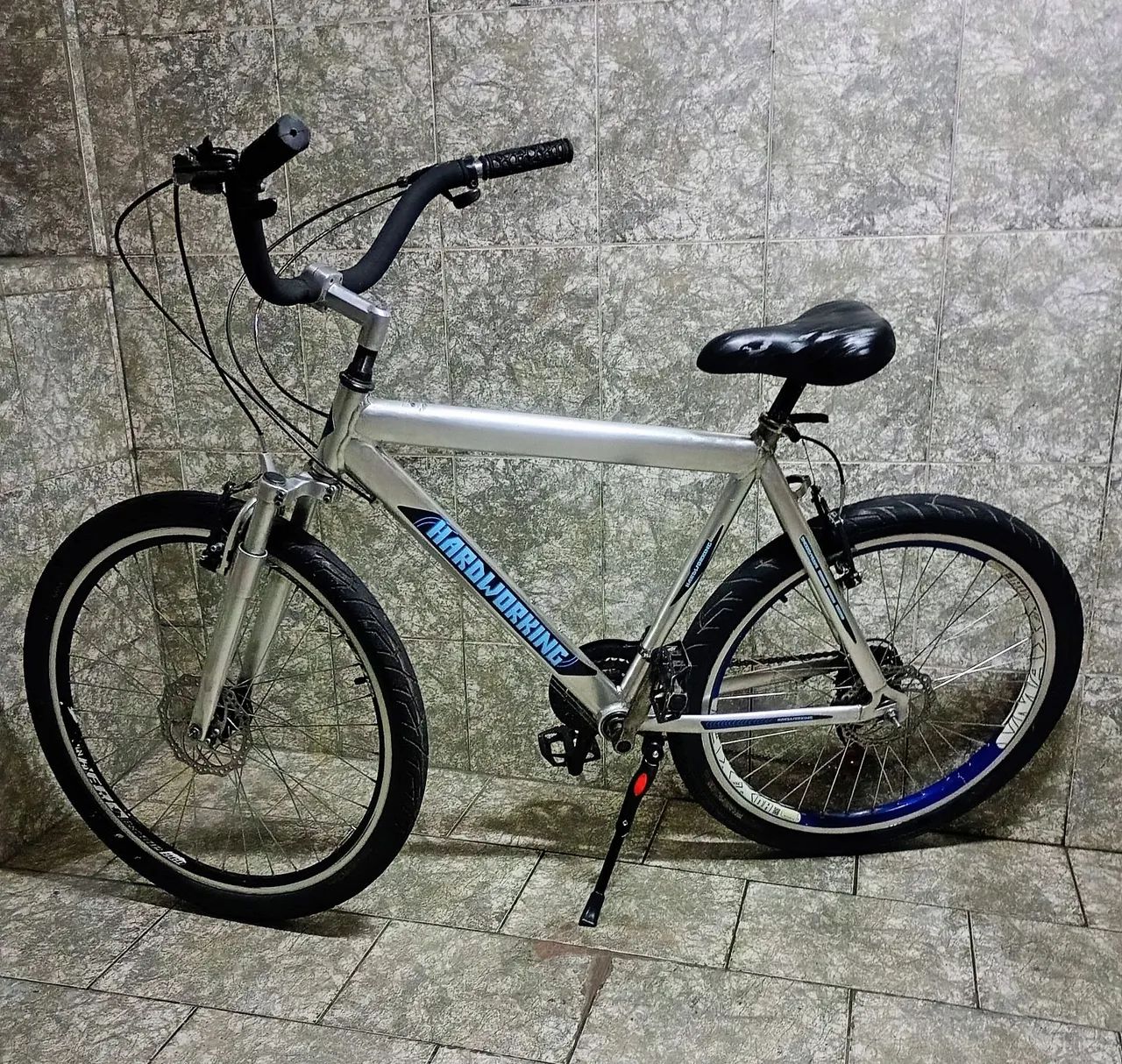 Bicicleta em Alumínio , Aro 26  - Foto 2