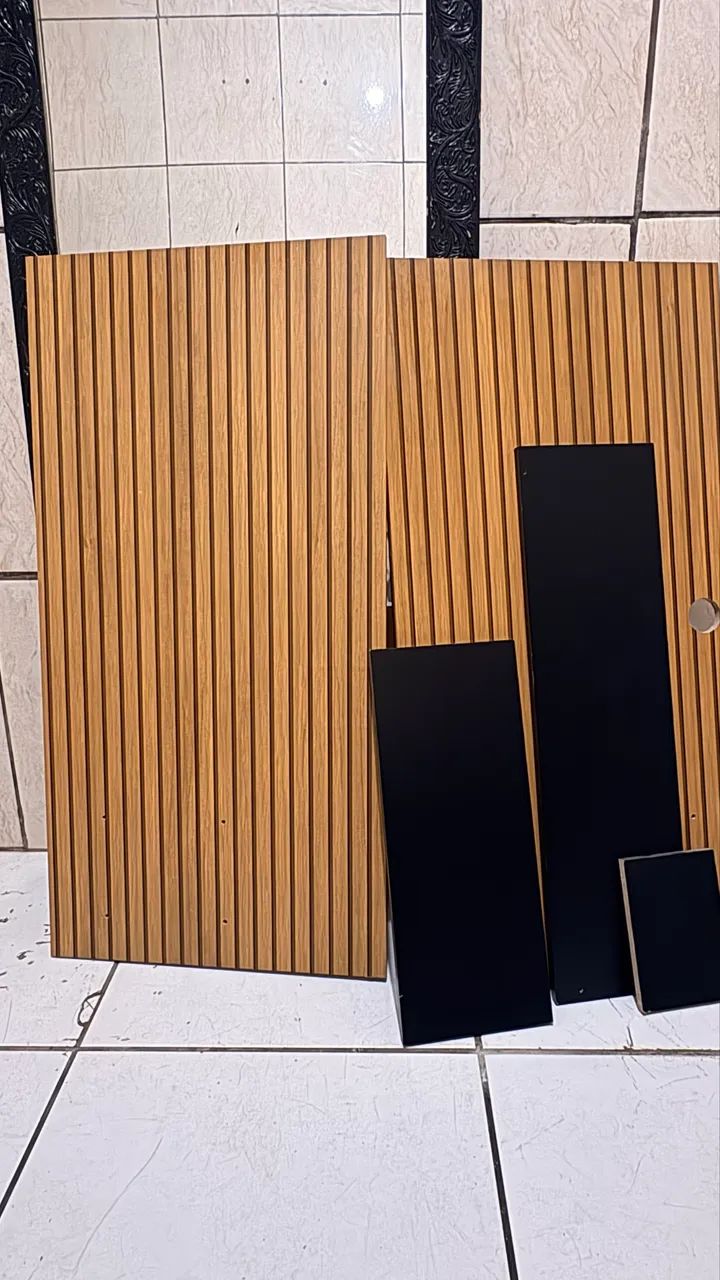 Vendo painel ripado para tv 32 polegadas 
