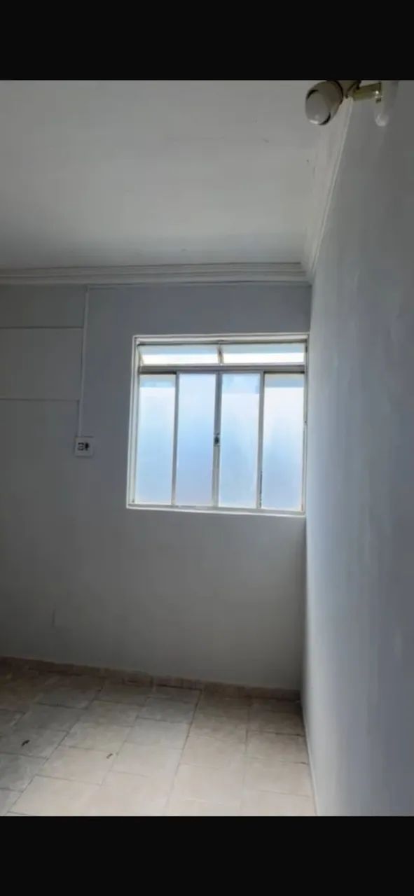 ALUGO APARTAMENTO 3 QUARTOS COM GARAGEM COBERTA. - Foto 5
