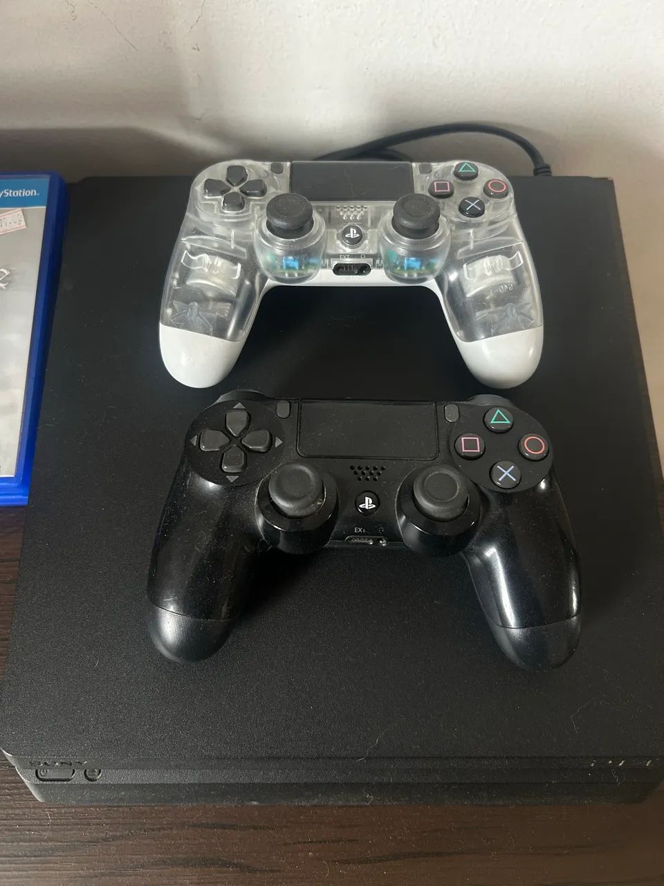 Ps4 slim 1TB 