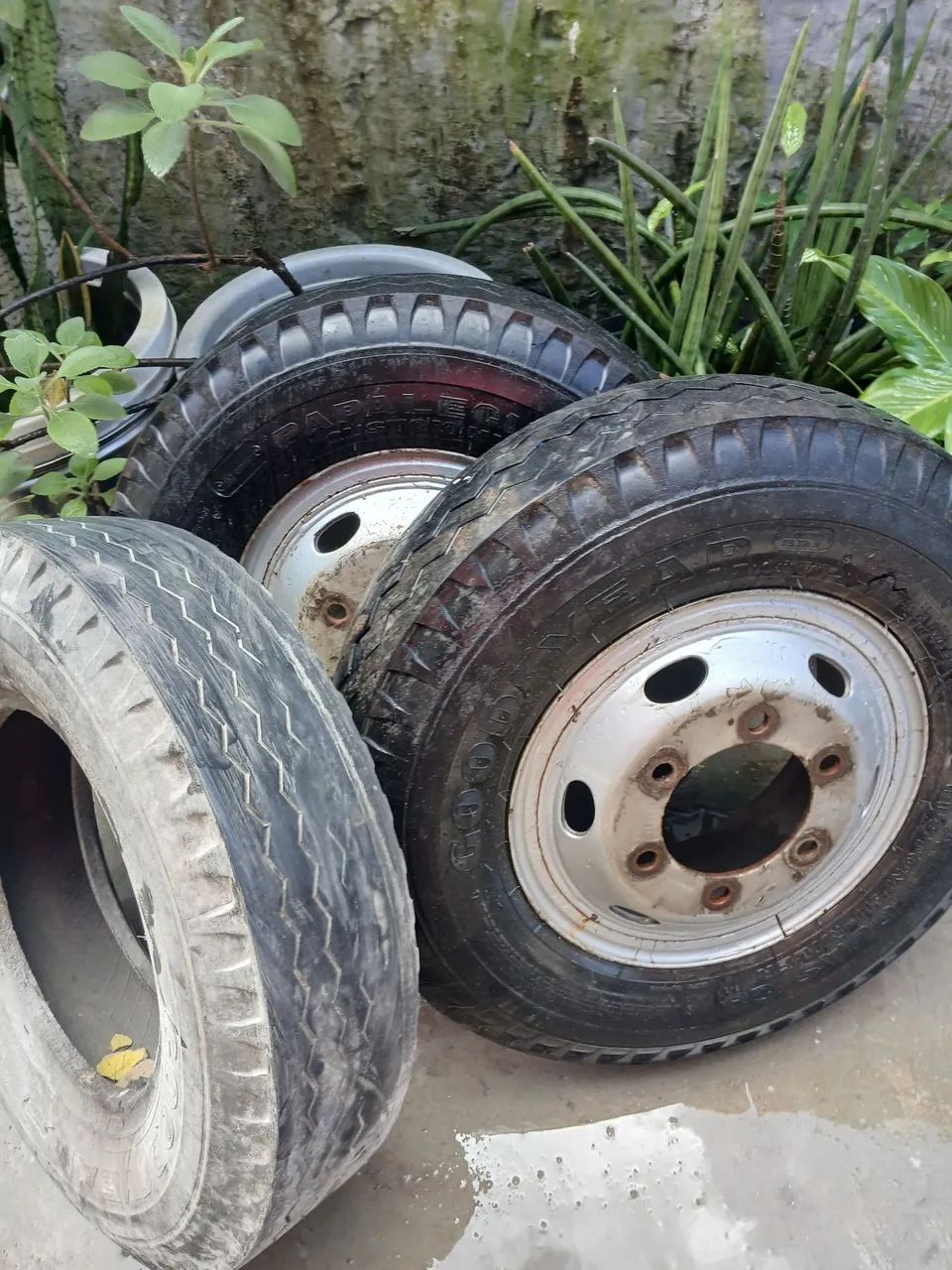 Rodas de caminhao Ford cargo - Foto 2