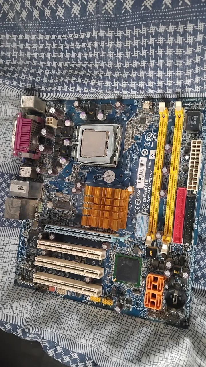 Placa mae  - Foto 3