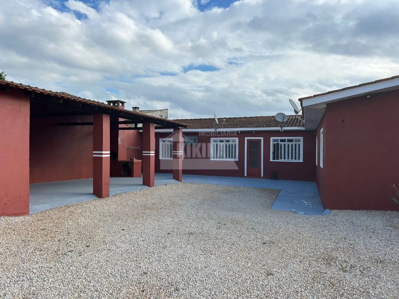 CASA PARA LOCAÇÃO EM UVARANAS
