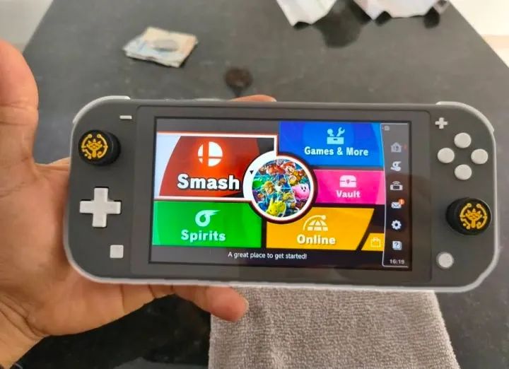 Console Nintendo Switch Lite 32gb + 64gb - Usado - Foto 3