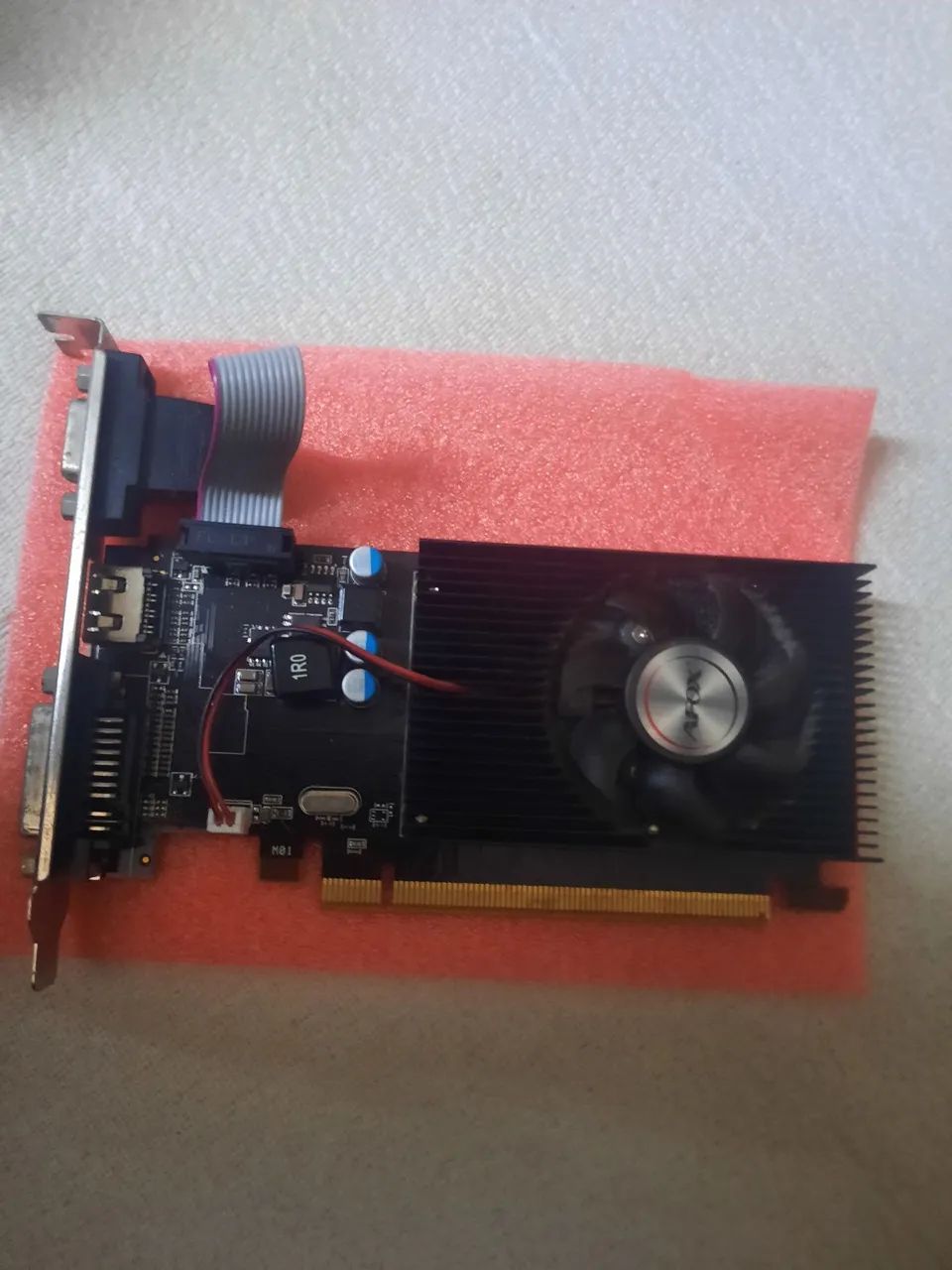 R5 230 2gb placa de video