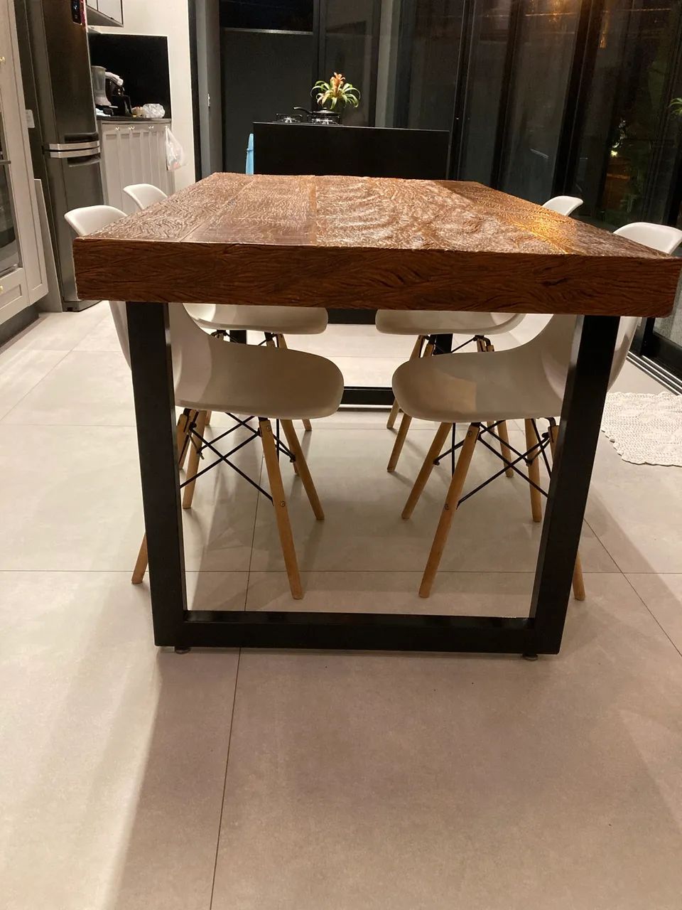 Móveis 64994315362433121