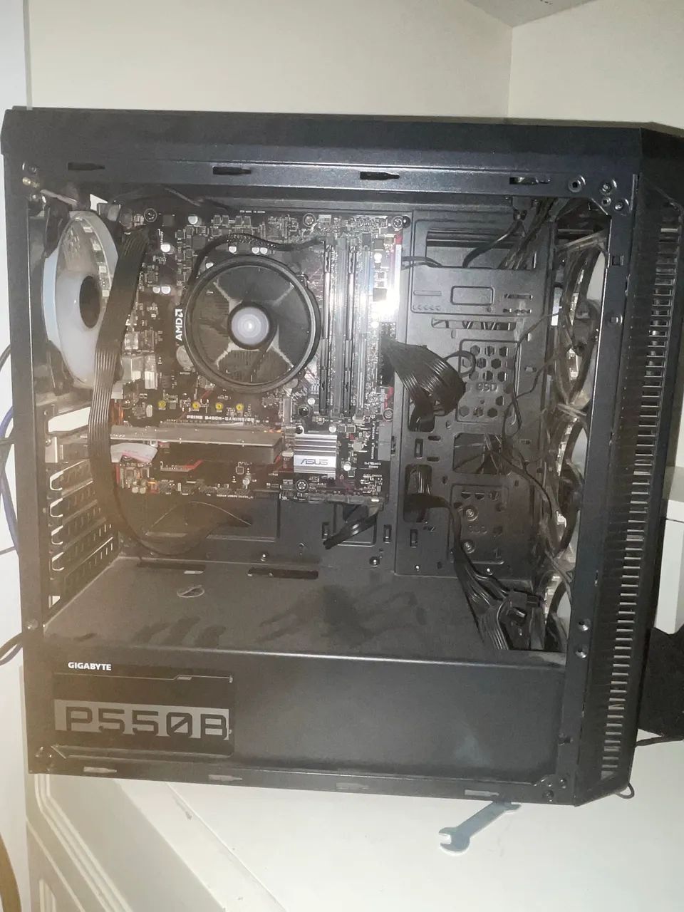 COMPUTADOR RYZEN 5 3600x, 8gb RAM, GT 210
