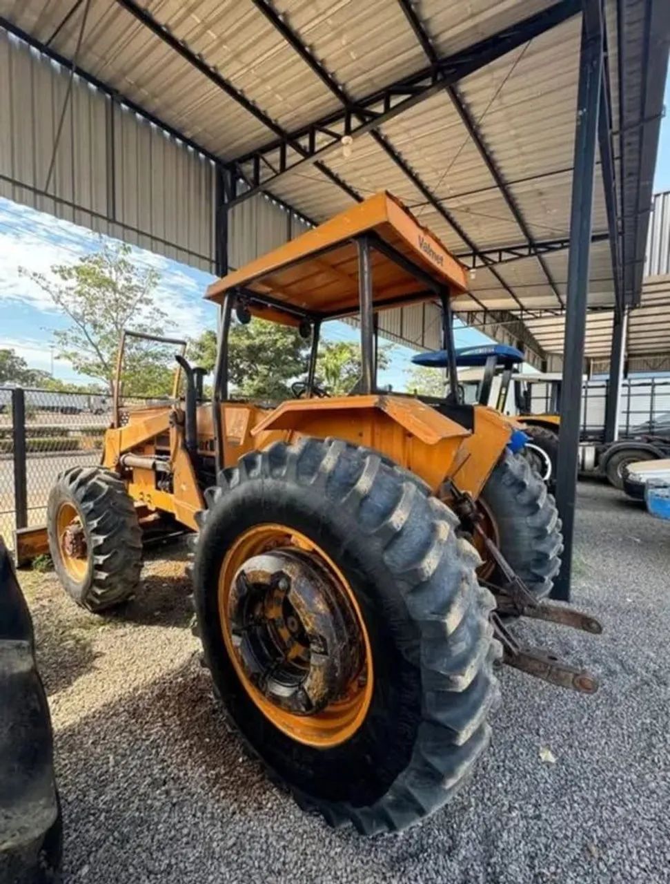 VENDE-SE VALMET 128 4×4 - Foto 5