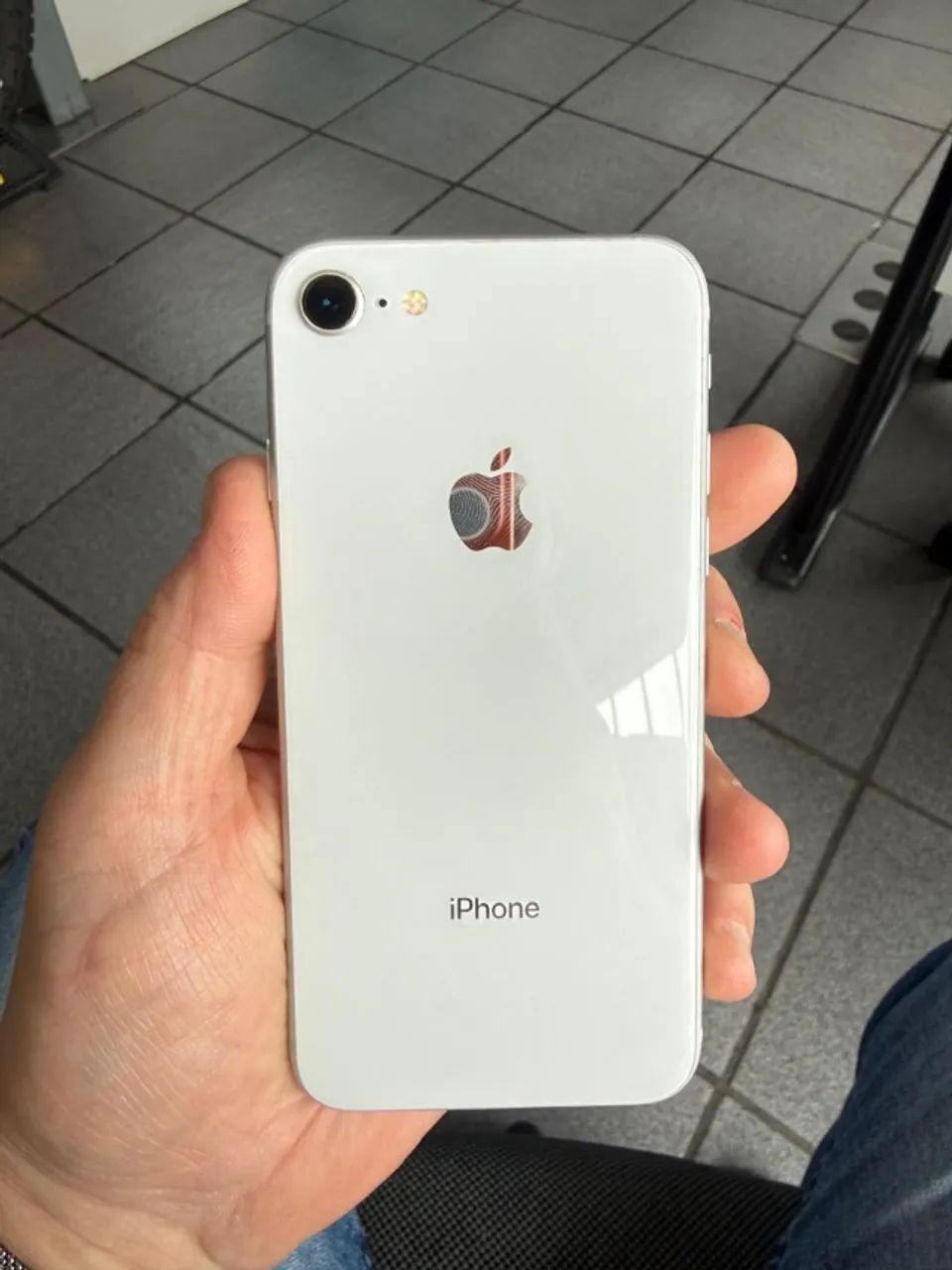 iPhone 8 64GB Branco - Foto 2