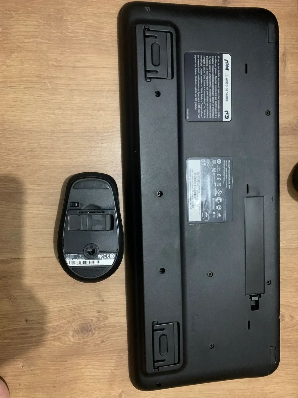 Kit Teclado e Mouse Sem Fio Microsoft Wireless Desktop 2000 (Original) - Foto 2
