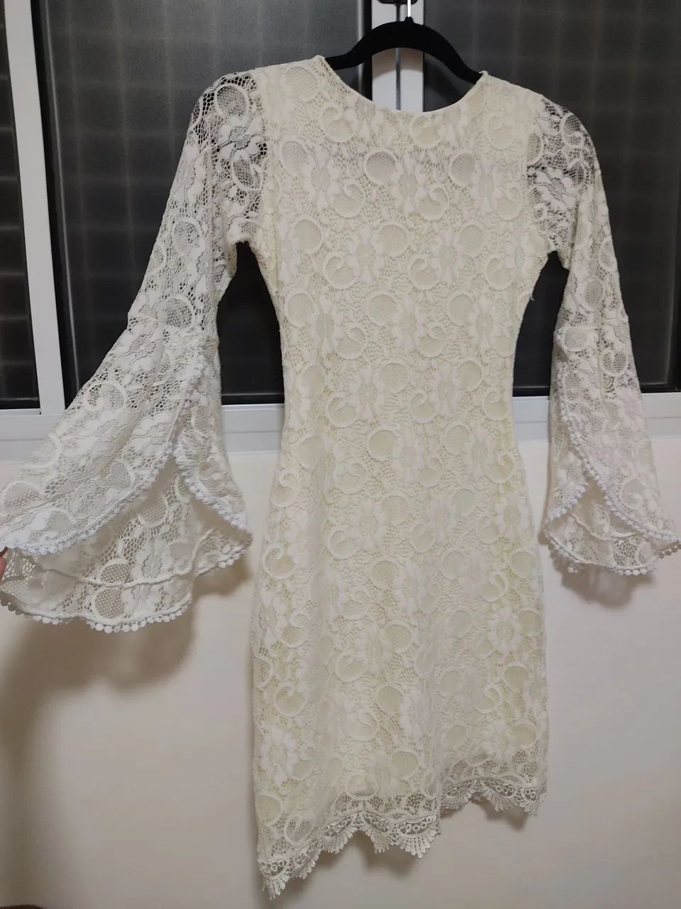 Vestido renda off white com elastano - Foto 2